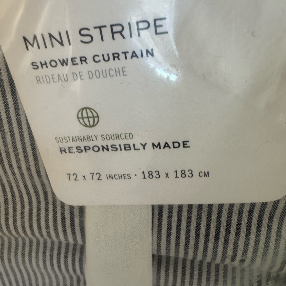NWT Pottery Barn Mini Stripe Shower Curtain Navy & White Classic Stripe - Picture 3 of 4